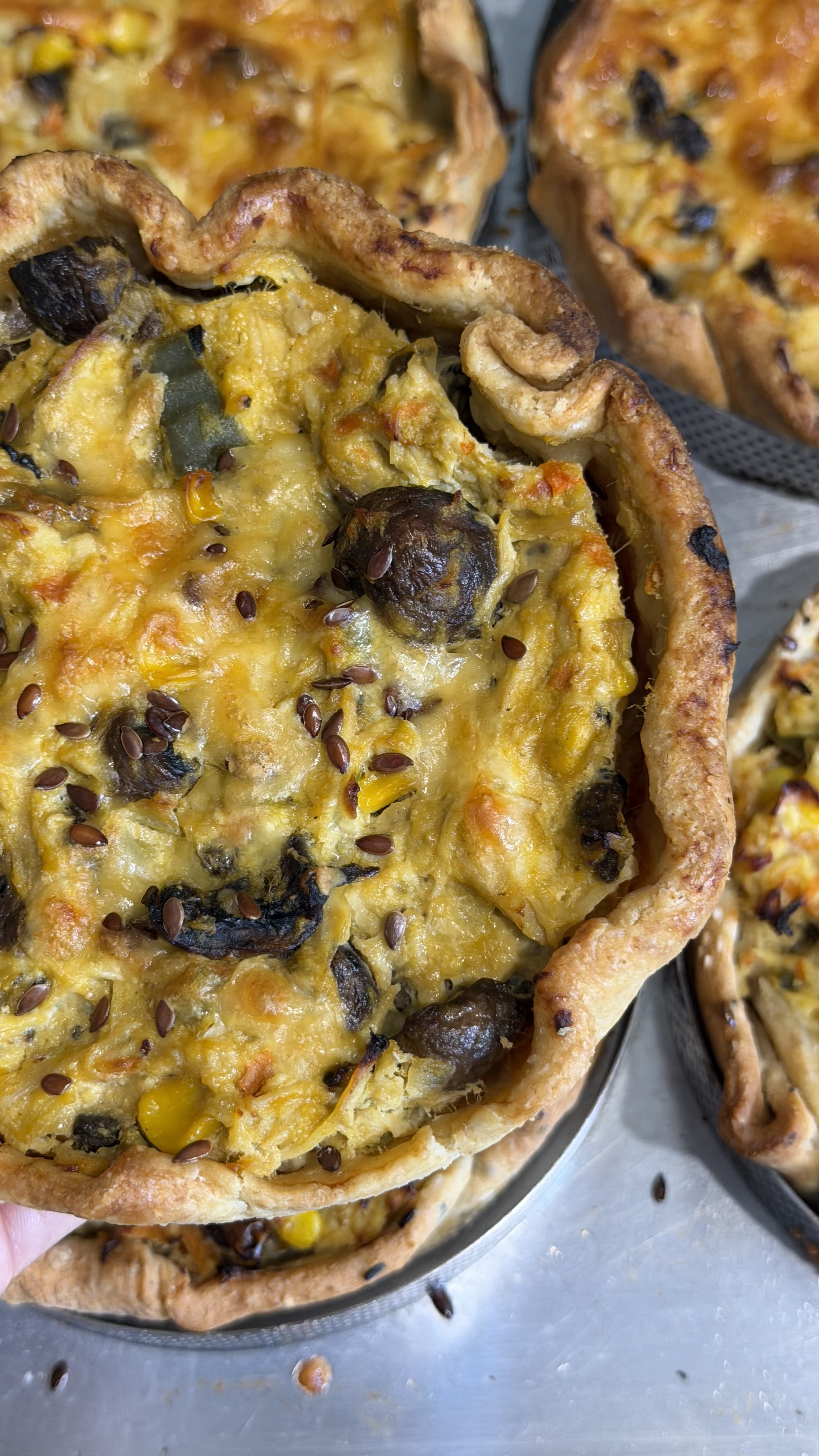 CHICKEN QUICHE  -MEDIUM